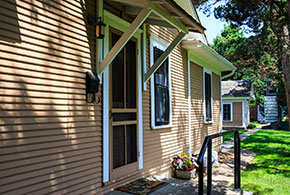 The front entrance of the bridal suite, conveniently tucked away from the hubbub of the main event area, but not too far.